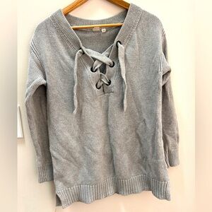 GAP maternity knit sweater